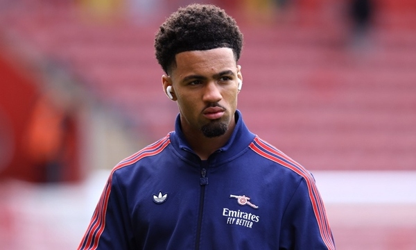Chelsea sẵn sàng 'đánh úp' Arsenal, cuỗm mất Ethan Nwaneri