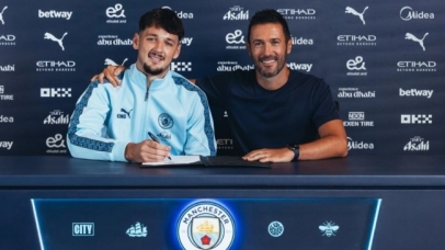 CHÍNH THỨC! Man City ký hợp đồng với James Trafford từ Burnley