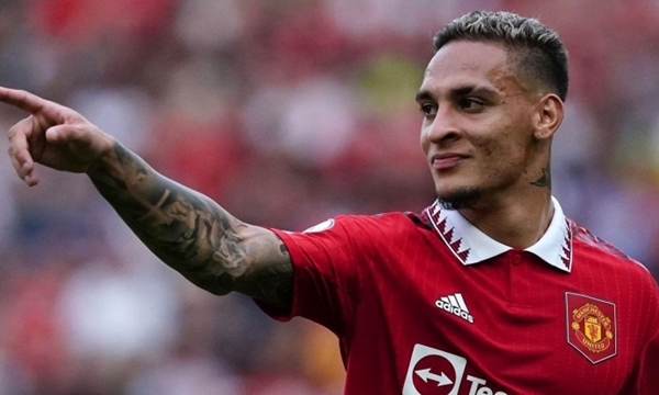 Chuyển nhượng sáng 26/7: 2 sao MU đến Ả Rập Xê Út; Bayern kiên định với Luis Diaz