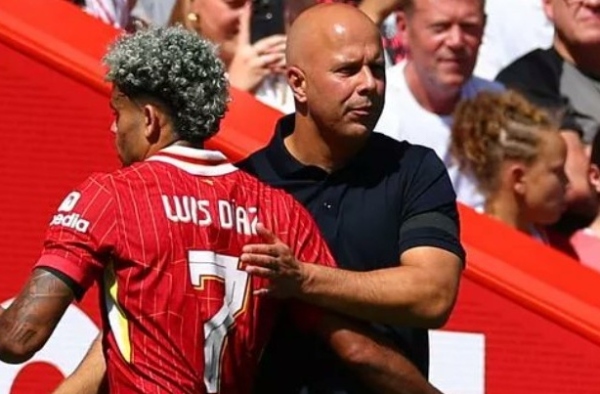 Chuyển nhượng tối 2/7: Liverpool từ chối bán Diaz cho Bayern; CLB Ả Rập Xê Út muốn có Martinelli