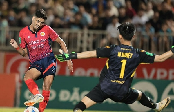CLB V.League chỉ được dùng 3 ngoại binh, 2 đội được đăng ký 7