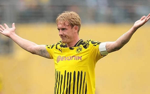 Đã đến lúc Julian Brandt chia tay Borussia Dortmund?