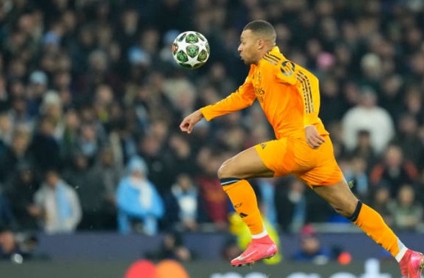 Đã tìm ra nguyên nhân khiến Kylian Mbappe bị ngộ độc