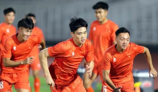 Điểm tin bóng đá Việt Nam 21/7: Truyền thông quốc tế ấn tượng với U23 Việt Nam; Bùi Tiến Dũng sáng cửa trở lại ĐT