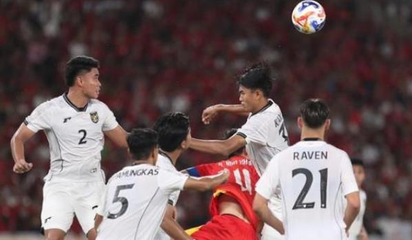 Điểm tin bóng đá Việt Nam 31/7: Chuyên gia Indonesia khen U23 Việt Nam; HLV Kim Sang-sik muốn giành cú hat-trick vàng