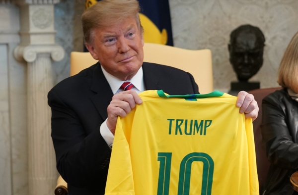 Donald Trump bỏ qua Messi và Ronaldo, gọi tên cầu thủ hay nhất mọi thời đại