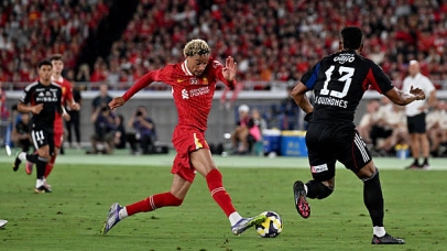 Ekitike ra mắt Liverpool: Hơn cả một số 9