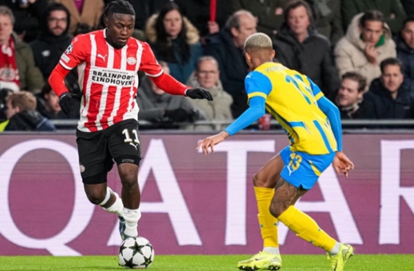 Forest nhắm Bakayoko, phá kỷ lục mua sắm thay Elanga