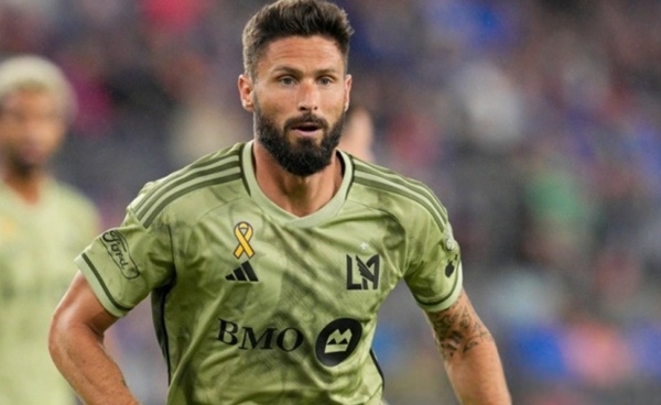 Giroud khẳng định khép lại sự nghiệp ở đội tuyển Pháp