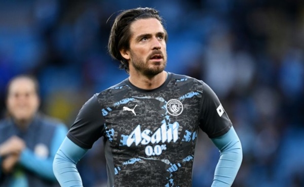 Grealish được khuyên gia nhập Everton