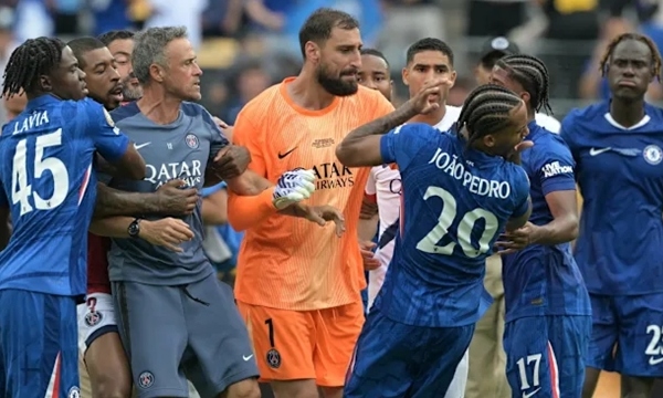 Hành hung Joao Pedro, Luis Enrique đối mặt án phạt nặng từ FIFA