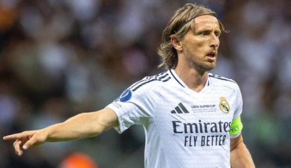 Here we go! Luka Modric ký hợp đồng 1 năm với AC Milan