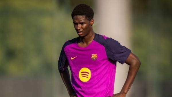 Ibrahim Diarra chấn thương, lỡ chuyến du đấu châu Á cùng Barca