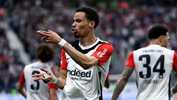 Liverpool đổi chiến thuật: Ekitike và hành trình trở lại DNA của Klopp