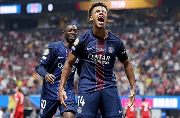 Luis Enrique biến PSG thành cỗ máy cân bằng, tiền tự chảy về