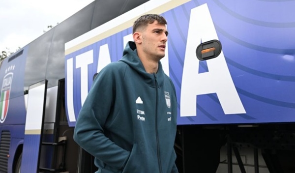 Napoli dồn lực vào Lorenzo Lucca thay vì Nunez