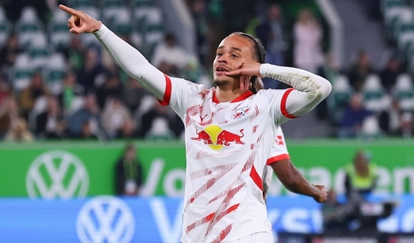 NÓNG: Bayern Munich hỏi mua Xavi Simons