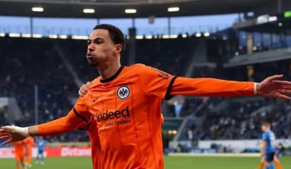 NÓNG! Liverpool đạt thỏa thuận mua Ekitike, sắp phá kỷ lục Frankfurt