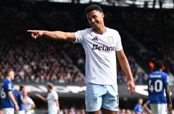 Ollie Watkins - Lời giải "2 trong 1" cho hàng công Man Utd