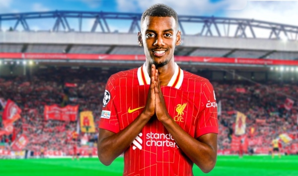 Phản ứng của Alexander Isak khi được Liverpool liên hệ
