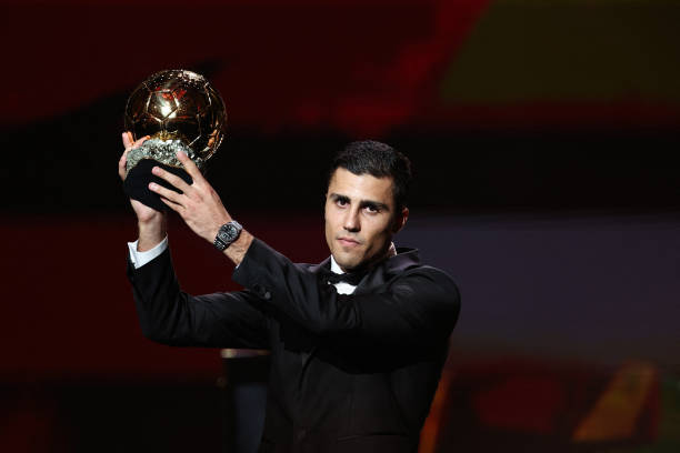 Rodri là lời giải cho việc tái thiết Real Madrid