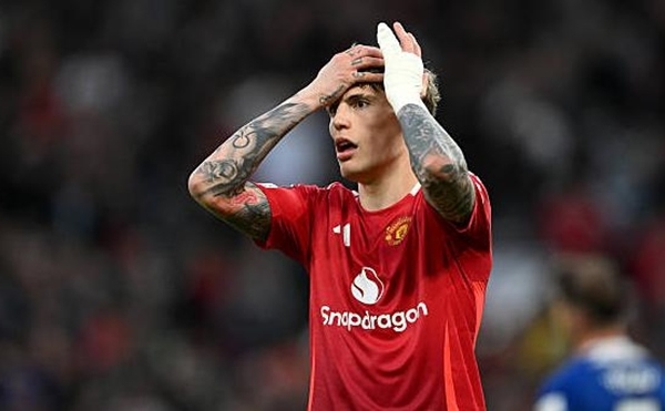 Romano: Garnacho sẽ rời Man United hè này
