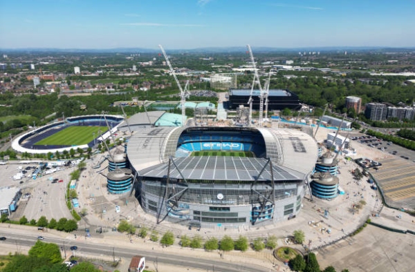 Sân vận động Etihad: Hành trình từ di sản Commonwealth đến pháo đài của Manchester City
