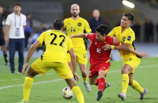 Sau chiến thắng 4-0, Malaysia đối mặt với những câu hỏi về nhập tịch