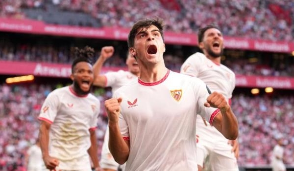Thương vụ Juanlu Sanchez bị Napoli 'treo' vì kế hoạch Conte