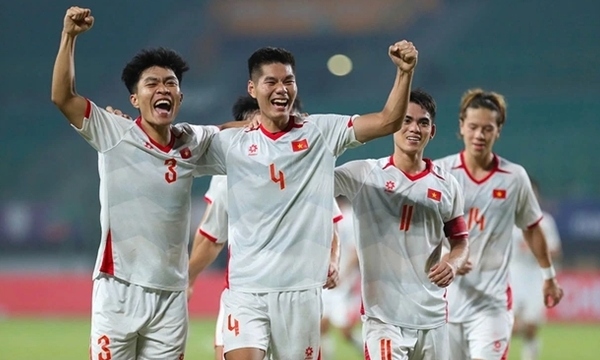 Thắng Lào, U23 Việt Nam vẫn chưa khiến HLV Kim Sang-sik tự tin