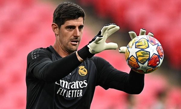 Thibaut Courtois xác nhận gia hạn, Real Madrid phá vỡ 'luật 30 tuổi'