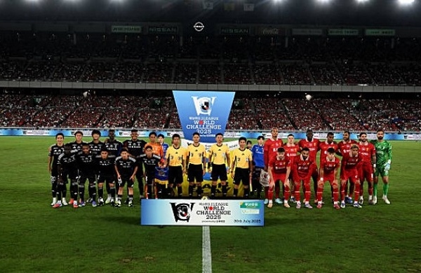 Trận giao hữu Yokohama – Liverpool xác lập kỷ lục người xem tại J.League