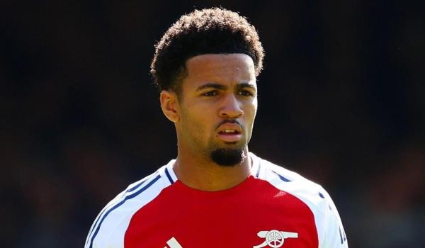 Tương lai Ethan Nwaneri và tham vọng Arsenal: Quyết định không thể sai lầm