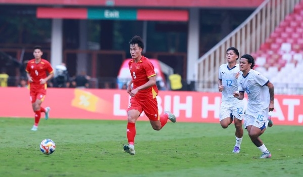 Văn Trường chỉ rõ điểm yếu hàng công U23 Việt Nam