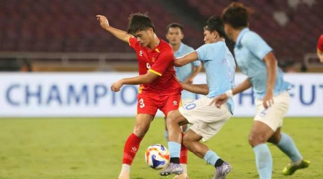 Vào bán kết, U23 Việt Nam bộc lộ nhiều điểm yếu