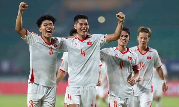 Vì sao bóng bổng trở thành vũ khí đáng sợ nhất của U23 Việt Nam?